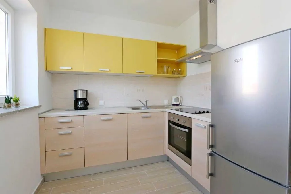 Two-Bedroom Apartment in Šilo for Families