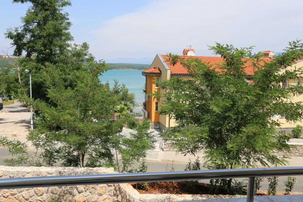 Šilo 2-Bedroom Apartment for Up to 5 Guests