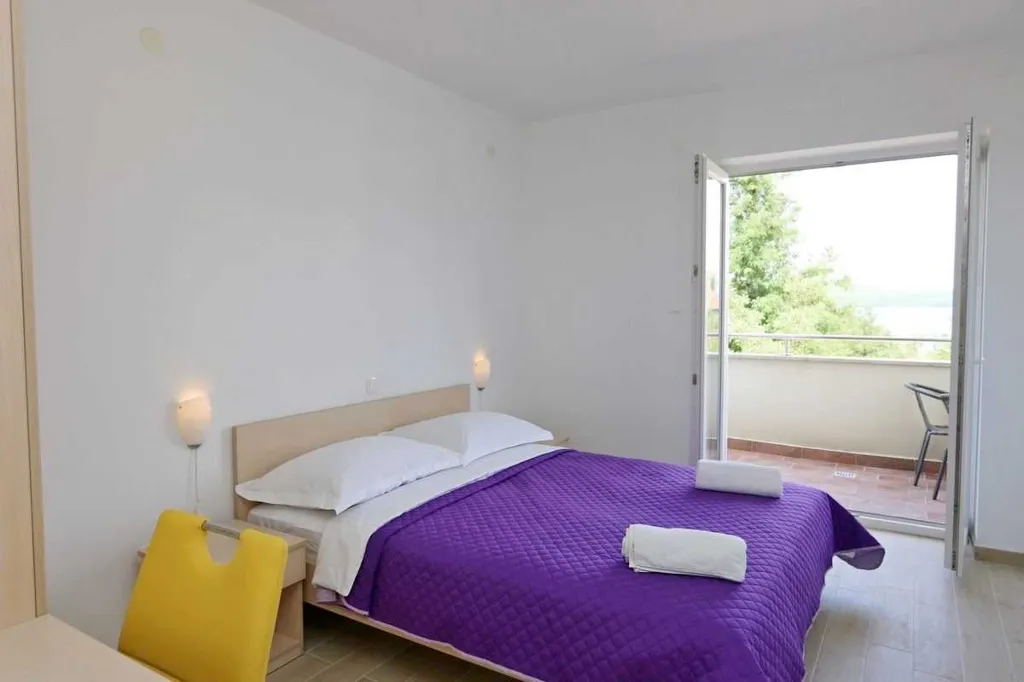 Šilo 2-Bedroom Apartment for Up to 5 Guests