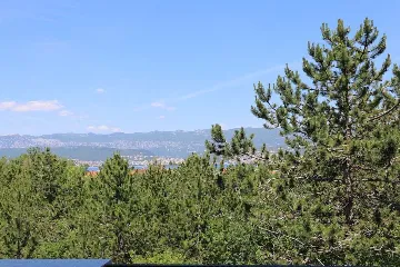 Apartment in Šilo with Balcony and Fishing Trip