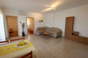 Šilo Family Apartment for Up to 6 Guests