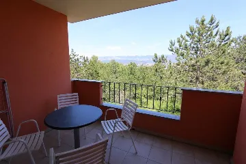 Šilo Apartment with Balcony and 7-Day Boat Tour