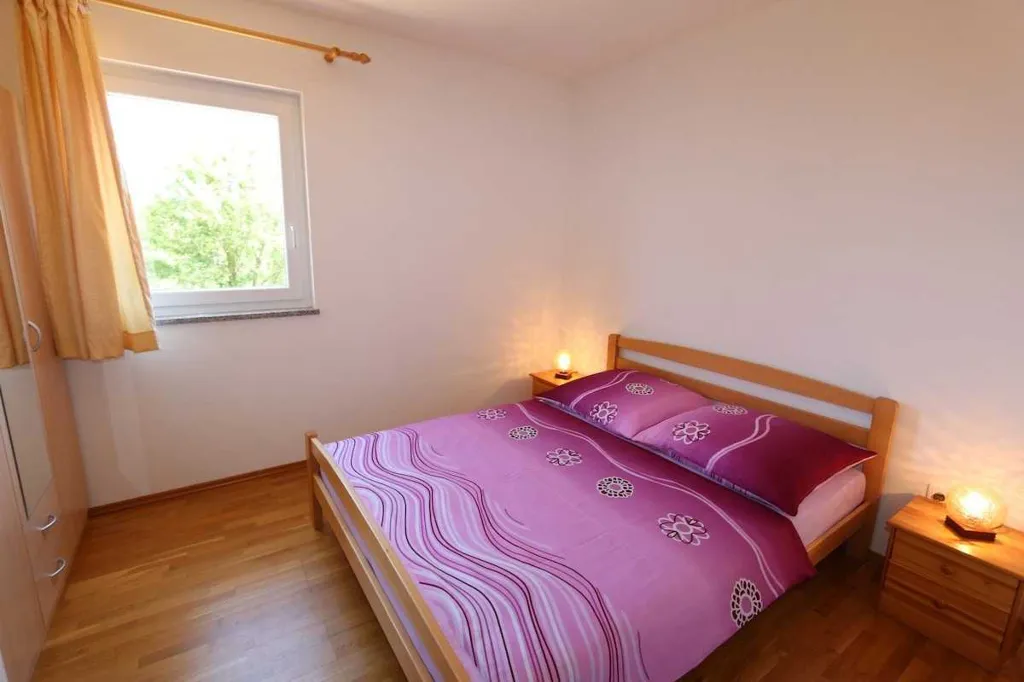 Šilo Apartment with Balcony and 7-Day Boat Tour