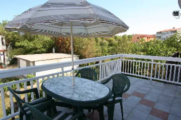 Two-Bedroom Apartment in Šilo (Sleeps 4)