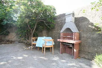 Two-Bedroom Apartment in Šilo (Sleeps 4)