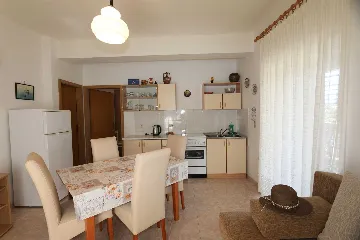 Apartment in Šilo for up to 3 Guests