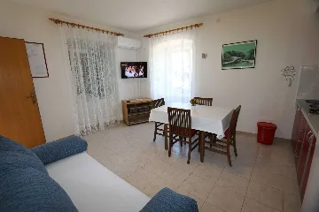 1-Bedroom Apartment in Šilo for Up to 3 Guests