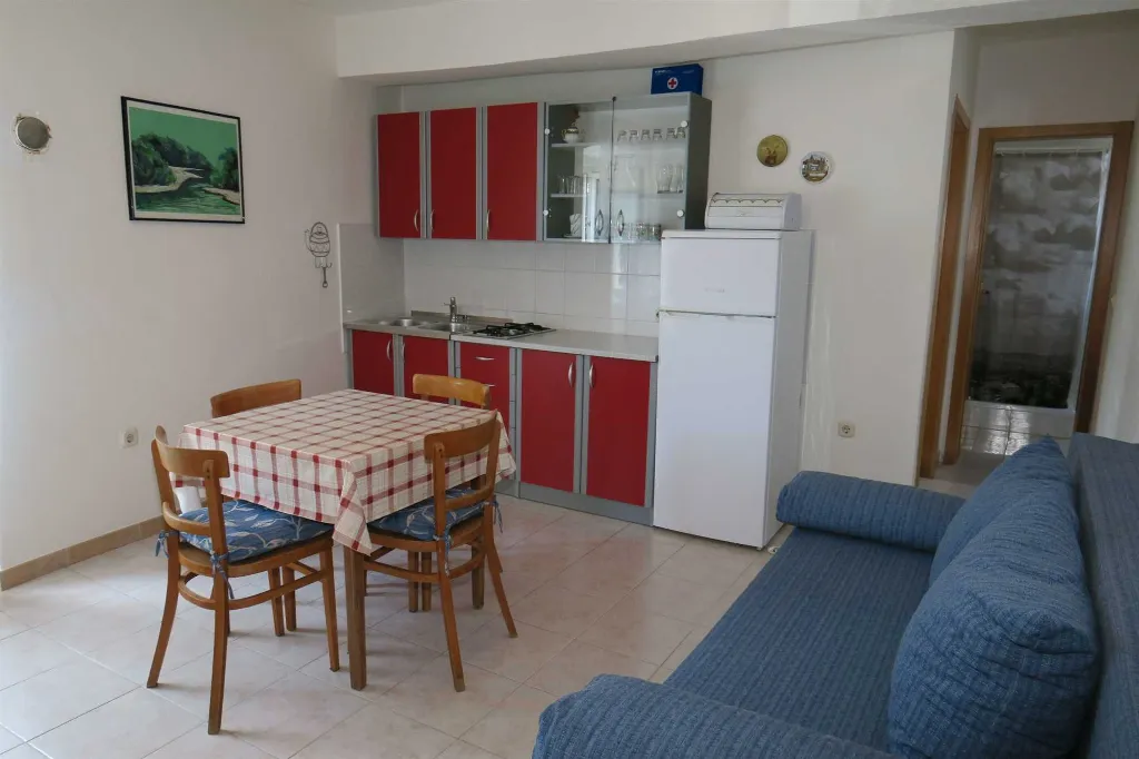 1-Bedroom Apartment in Šilo for Up to 3 Guests