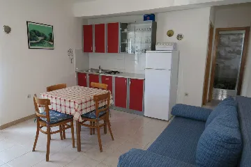 1-Bedroom Apartment in Šilo for Up to 3 Guests