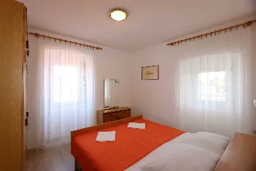 Šilo Apartment for Up to 4 Guests