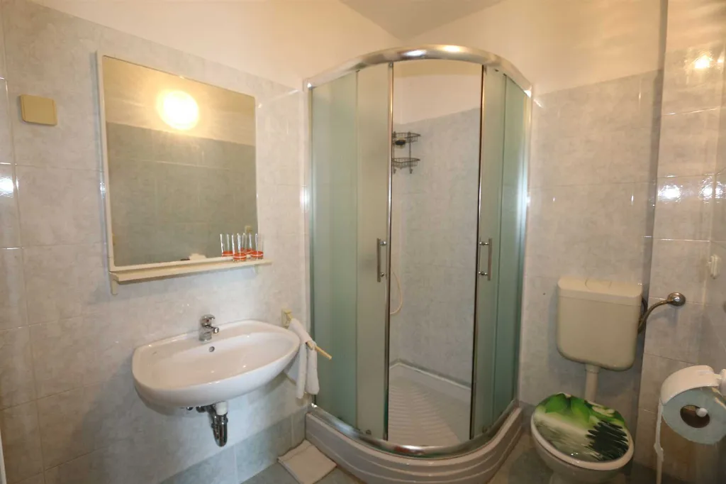 Šilo Apartment for Up to 4 Guests