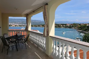 Šilo Apartment for Up to 4 Guests