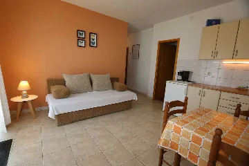 Šilo Apartment for Up to 4 Guests