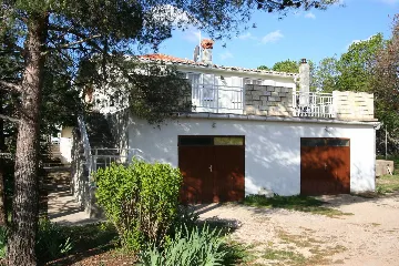 Apartment in Šilo for up to 4 guests