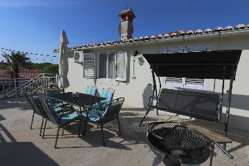 Apartment in Šilo for up to 4 guests