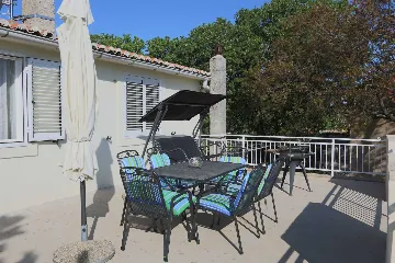 Apartment in Šilo for up to 4 guests