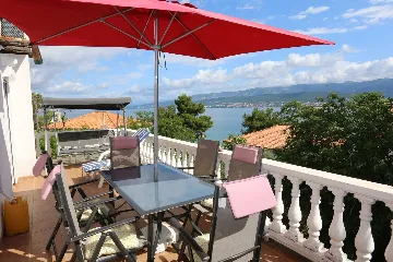 3-Bedroom Apartment in Šilo for Up to 7 Guests