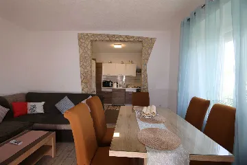 3-Bedroom Apartment in Šilo for Up to 7 Guests