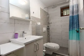 1-Bedroom Apartment in Šilo for Up to 3 Guests