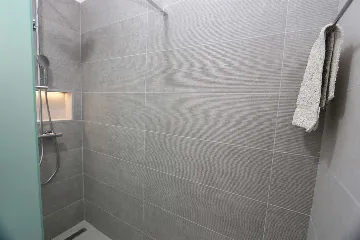 2-Bedroom Apartment in Šilo for up to 5 Guests