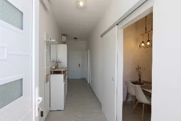 2-Bedroom Apartment in Šilo for up to 5 Guests