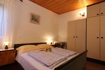 One-Bedroom Apartment in Šilo for Up to 4 Guests