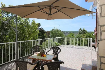 Šilo 2-Bedroom Apartment for Up to 6 Guests