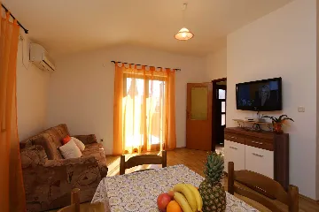 1-Bedroom Apartment in Polje for up to 3 Guests