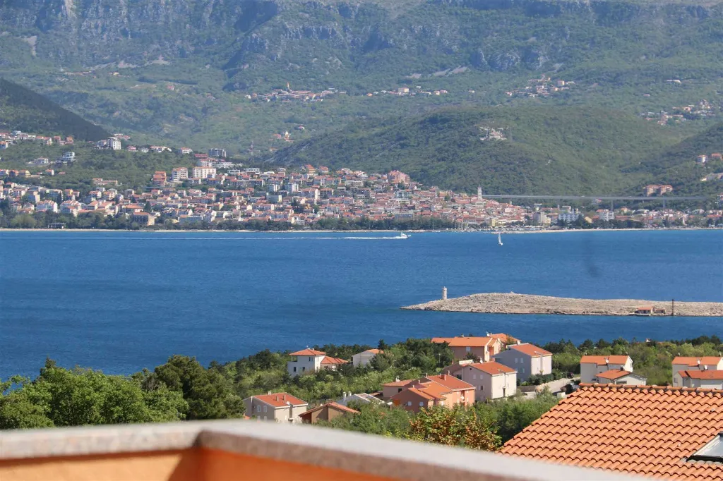 1-Bedroom Apartment in Polje for up to 3 Guests