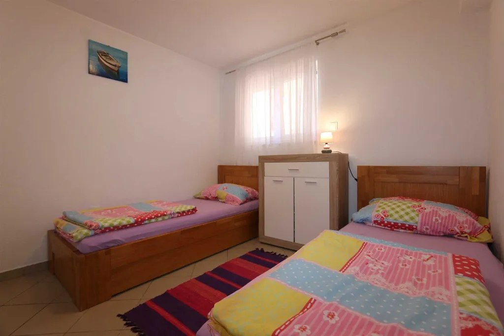 Apartment in Polje for Up to 5 Guests