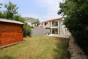 Šilo Apartment for Up to 5 Guests