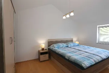 Šilo Apartment for Up to 5 Guests