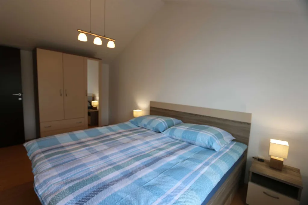 Šilo Apartment for Up to 5 Guests