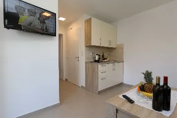 Apartment in Dobrinj for 2 Guests with Balcony