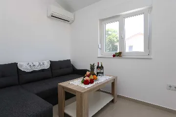 Apartment in Dobrinj for Up to 2 Guests