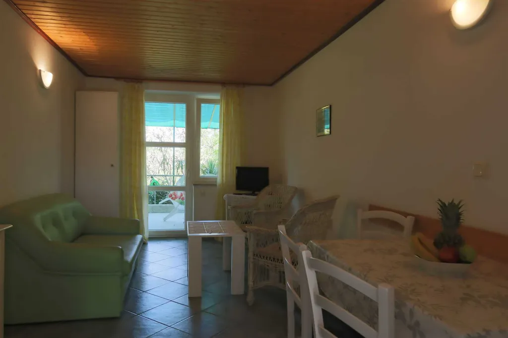 Apartment in Šilo for Up to 3 Guests