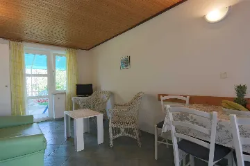 Apartment in Šilo for Up to 3 Guests
