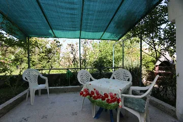 Apartment in Šilo for Up to 3 Guests