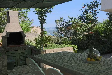 Apartment in Šilo for up to 4 Guests