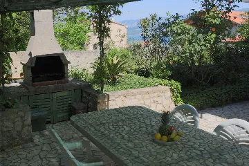 Apartment in Šilo for up to 4 Guests