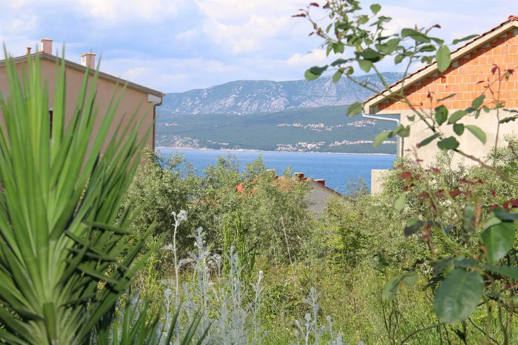 Apartment in Šilo for up to 4 Guests