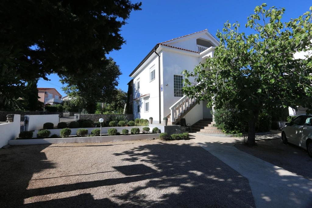 Apartment in Šilo for up to 5 Guests