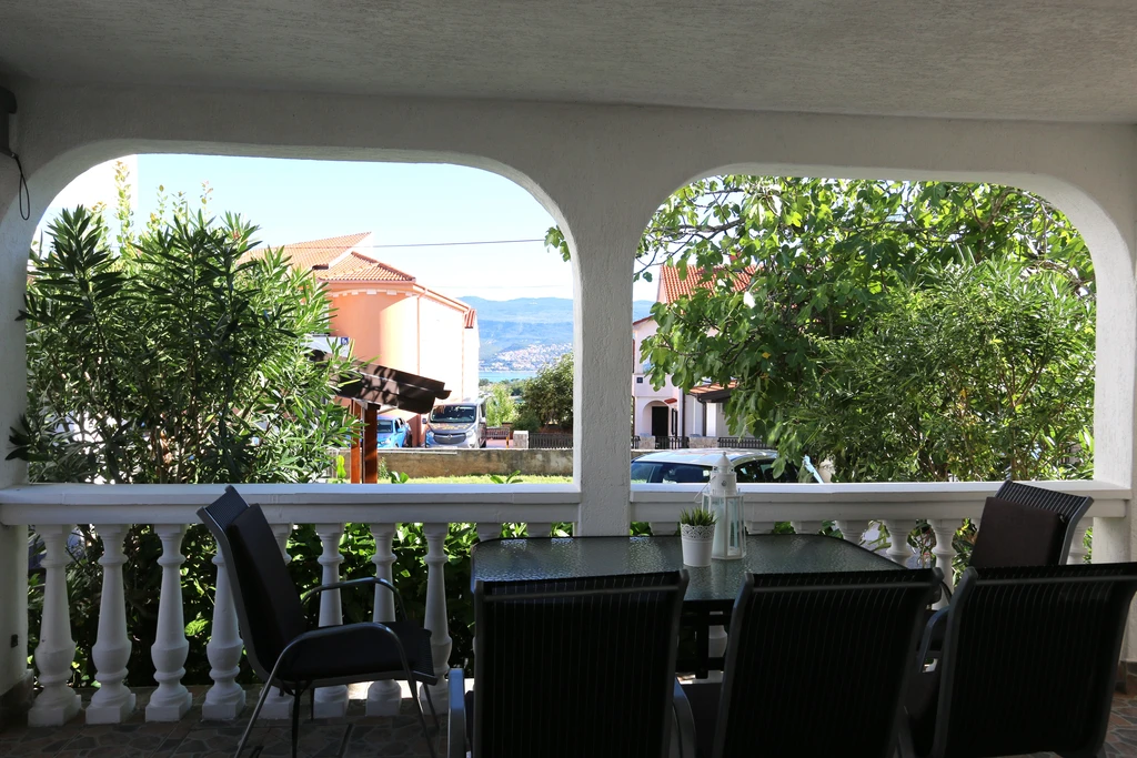 Apartment in Šilo for up to 5 Guests