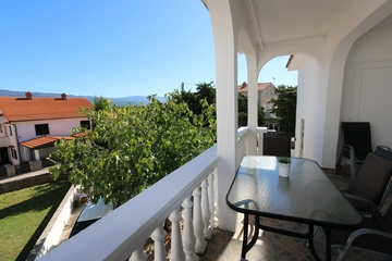 2-Bedroom Apartment in Šilo for Up to 5