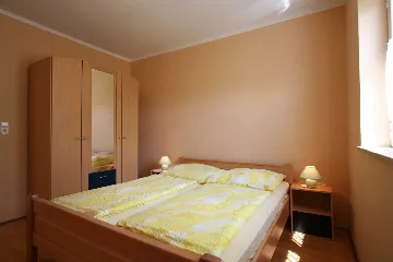 2-Bedroom Apartment in Šilo for 4 Guests
