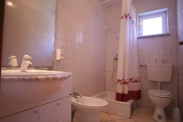 2-Bedroom Apartment in Šilo for 4 Guests