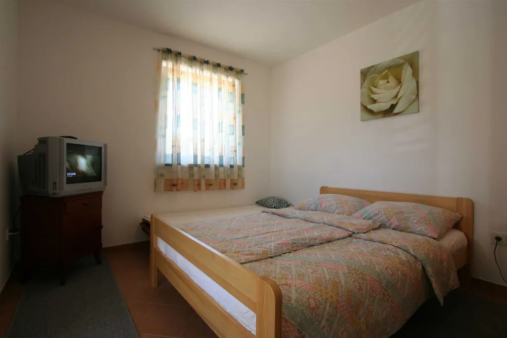 Šilo 2-Bedroom Apartment with 10 m² Terrace