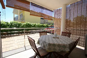Šilo 2-Bedroom Apartment with 10 m² Terrace