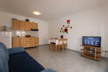 Apartment in Dobrinj for Up to 4 Guests