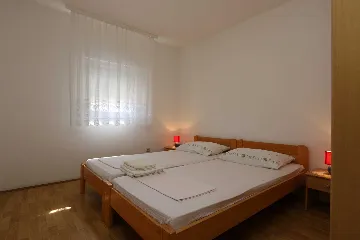 Apartment in Dobrinj for Up to 4 Guests